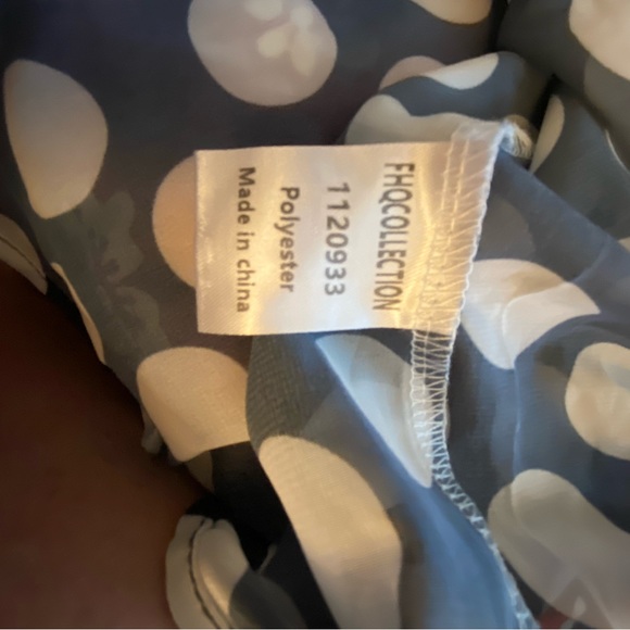 FHQ collection black-white dotted long sleeve shirt. Size XL. Like new! - Picture 6 of 7